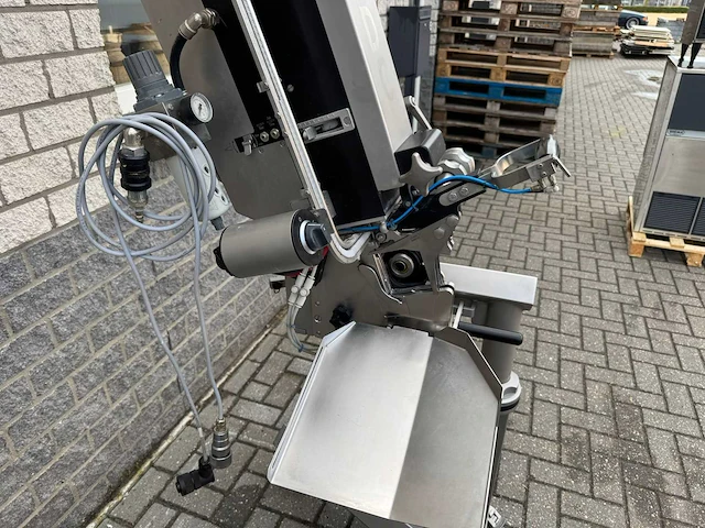 Poly clip system - 2019 - dc 600 - clippermachine - afbeelding 6 van  11