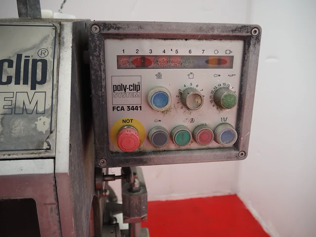 Poly-clip system gmbh & co. kg - afbeelding 12 van  12
