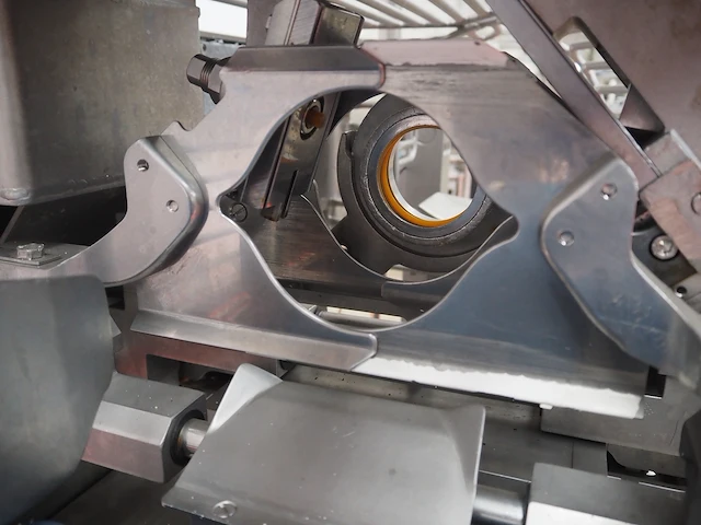 Poly-clip system gmbh & co. kg - afbeelding 14 van  15