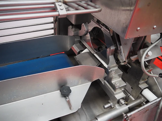 Poly-clip system gmbh & co. kg - afbeelding 15 van  15