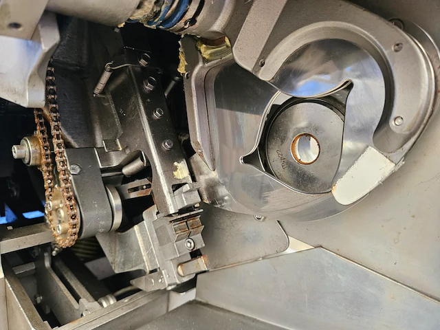 Poly-clip system gmbh & co. kg - afbeelding 13 van  16