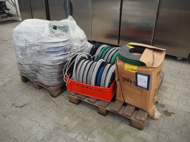 Poly-clip system gmbh & co. kg - afbeelding 1 van  7