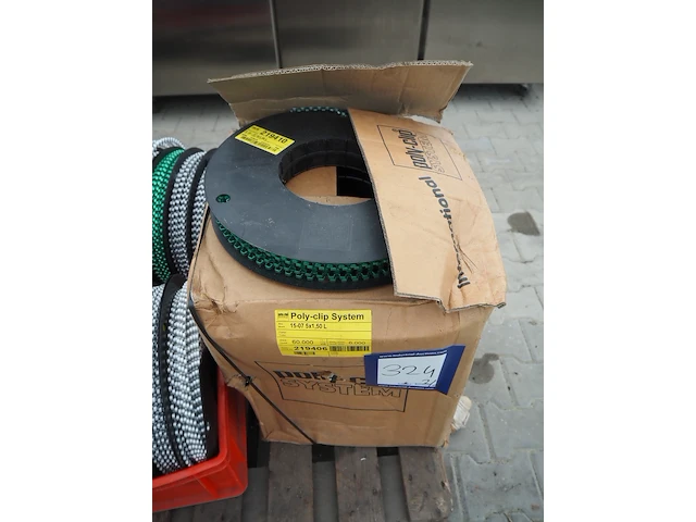 Poly-clip system gmbh & co. kg - afbeelding 7 van  7