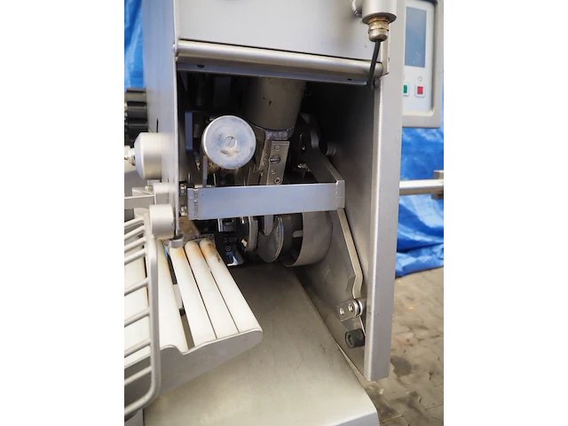 Poly-clip system gmbh & co. kg - afbeelding 15 van  16