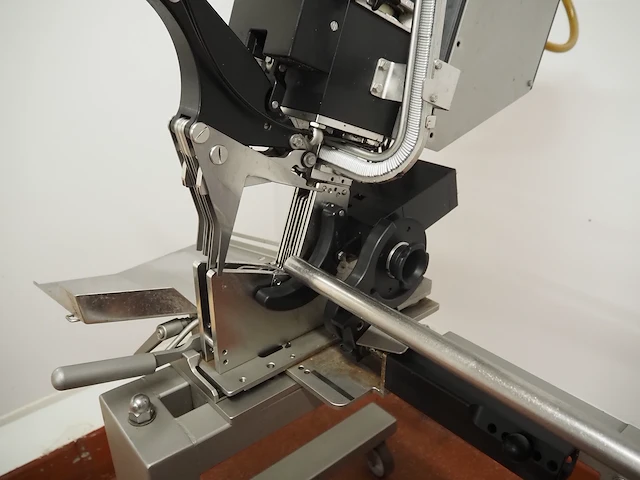 Poly-clip system gmbh & co. kg - afbeelding 6 van  11