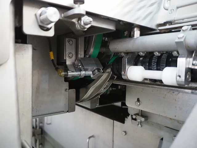 Poly-clip system gmbh & co. kg. - afbeelding 6 van  27