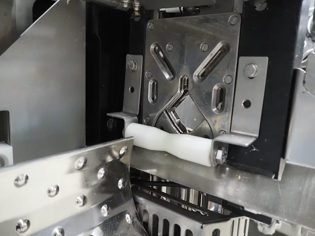 Poly-clip system gmbh & co. kg - afbeelding 12 van  13
