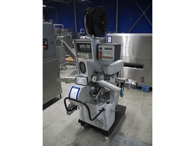 Poly-clip system gmbh & co. kg - afbeelding 1 van  24