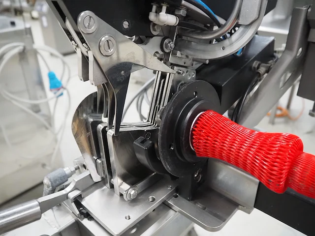 Poly-clip system gmbh & co. kg - afbeelding 18 van  19