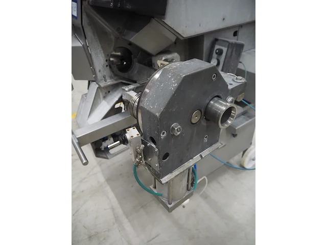 Poly-clip system gmbh & co. kg - afbeelding 11 van  15