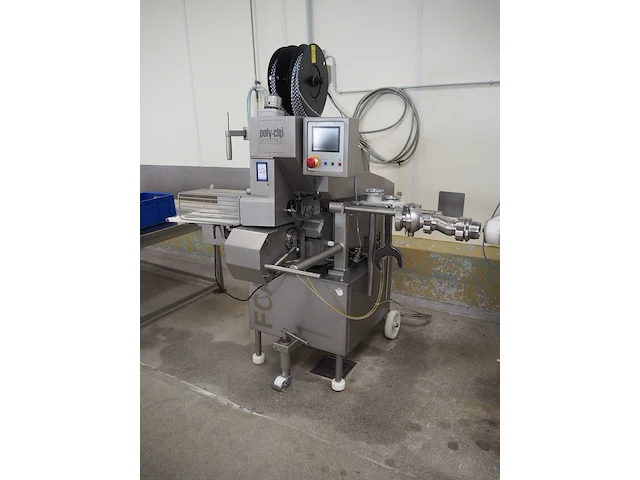 Poly-clip system gmbh & co. kg - afbeelding 1 van  17