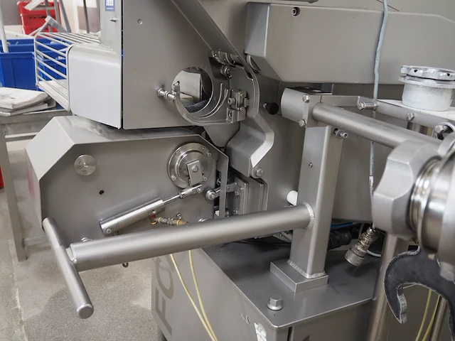 Poly-clip system gmbh & co. kg - afbeelding 14 van  17