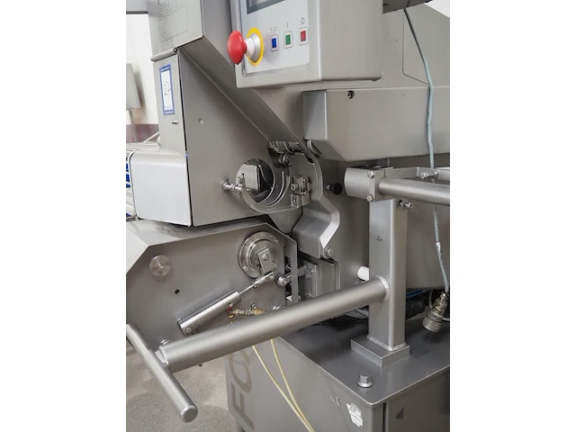 Poly-clip system gmbh & co. kg - afbeelding 15 van  17