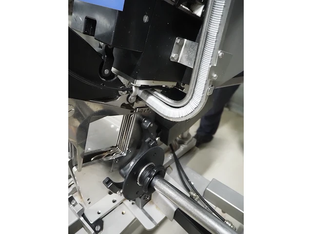 Poly-clip system gmbh & co. kg - afbeelding 11 van  12