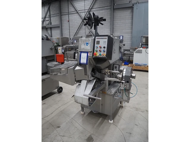 Poly-clip system gmbh & co. kg - afbeelding 1 van  18