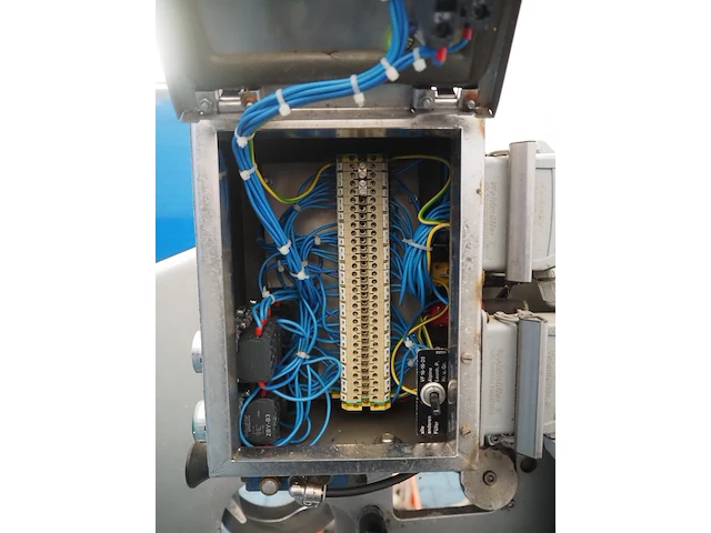 Poly-clip system gmbh & co. kg - afbeelding 16 van  17
