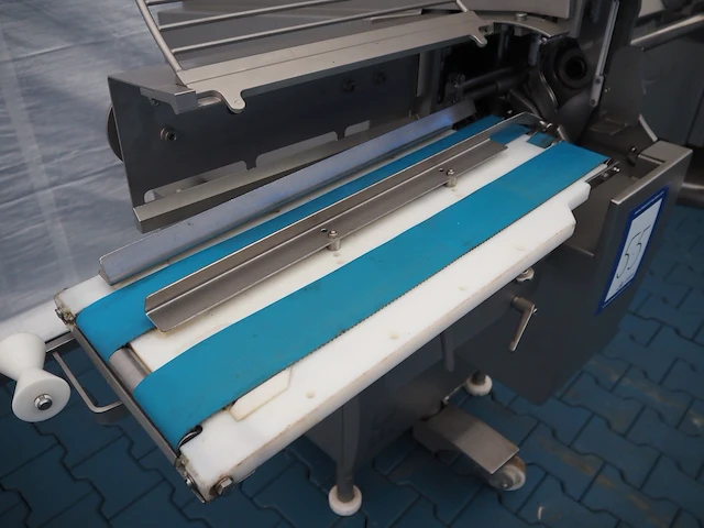 Poly-clip system gmbh & co. kg - afbeelding 13 van  14