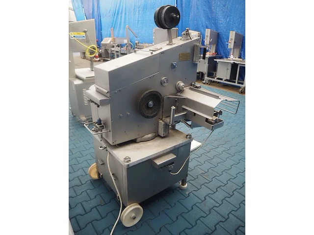 Poly-clip system gmbh & co. kg - afbeelding 8 van  13