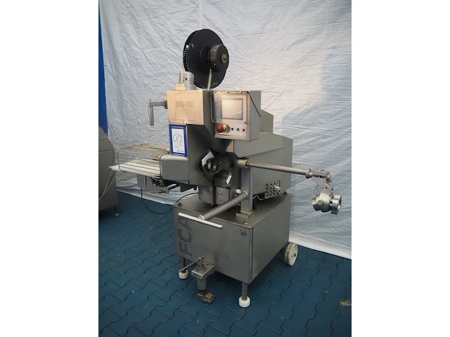 Poly-clip system gmbh & co. kg - afbeelding 1 van  12