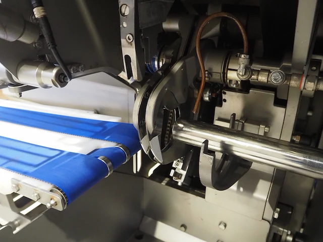 Poly-clip system gmbh & co. kg - afbeelding 6 van  26