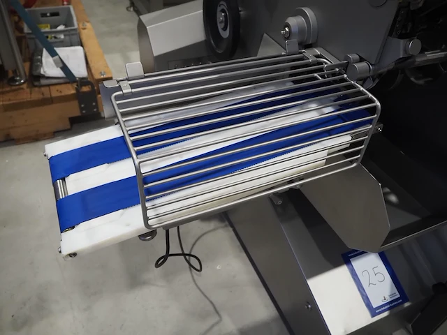 Poly-clip system gmbh & co. kg - afbeelding 8 van  26