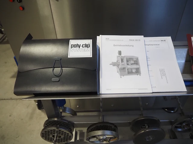 Poly-clip system gmbh & co. kg - afbeelding 19 van  26