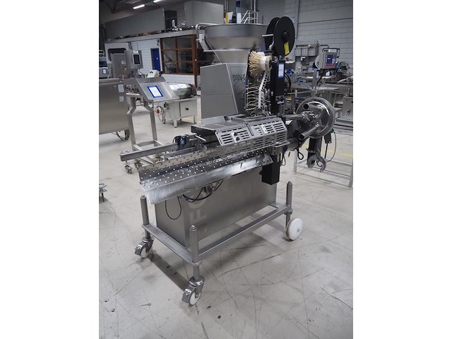 Poly-clip system gmbh & co. kg - afbeelding 1 van  17