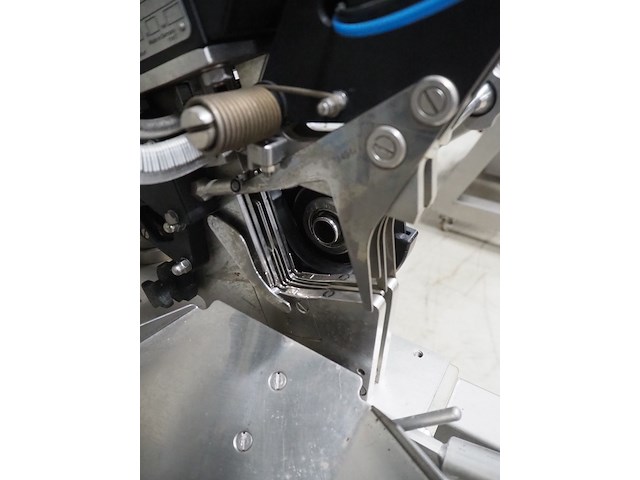 Poly-clip system gmbh & co. kg - afbeelding 13 van  13