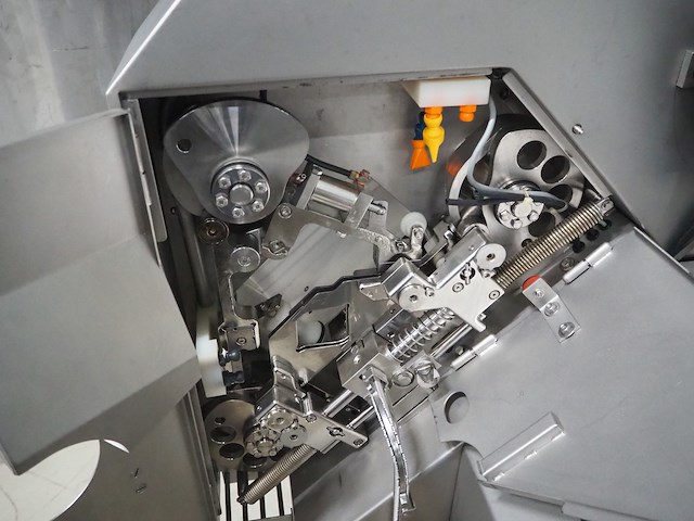 Poly-clip system gmbh & co. kg - afbeelding 5 van  9