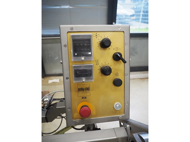 Poly-clip system gmbh & co. kg - afbeelding 12 van  12