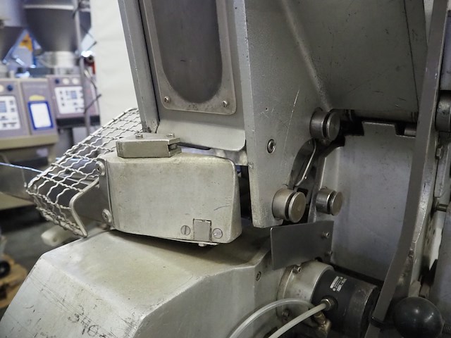 Poly-clip system gmbh & co. kg - afbeelding 8 van  11