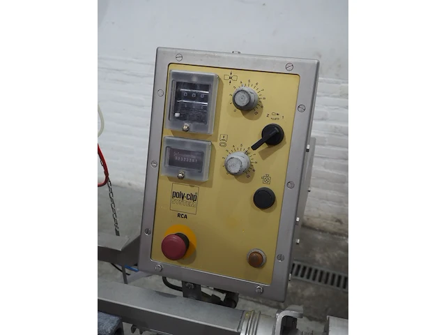 Poly-clip system gmbh & co.kg - afbeelding 8 van  11