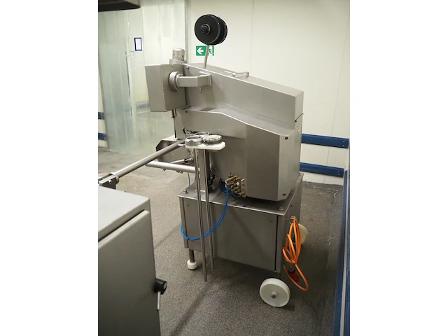 Poly-clip system gmbh - afbeelding 15 van  20