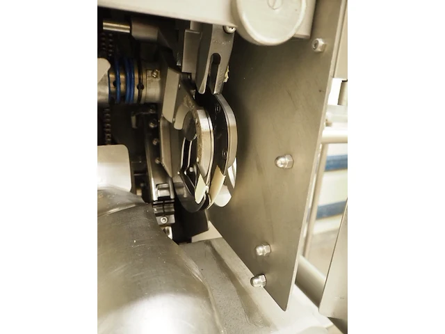 Poly-clip system gmbh - afbeelding 19 van  20