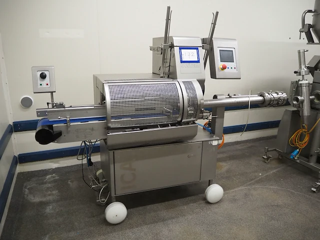 Poly-clip system gmbh - afbeelding 12 van  19