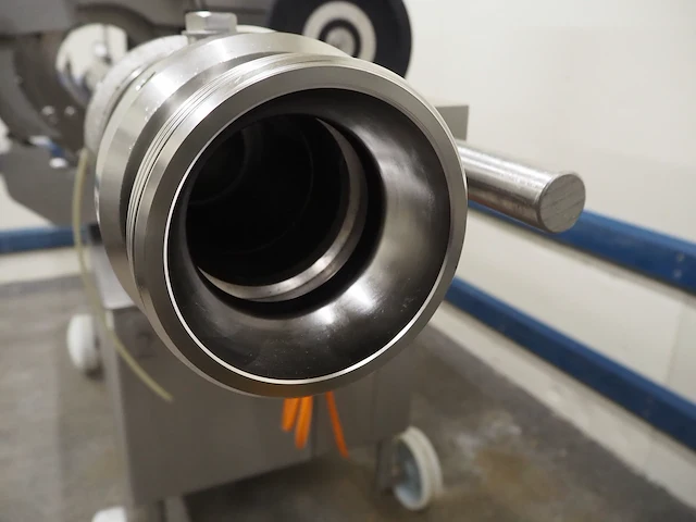 Poly-clip system gmbh - afbeelding 15 van  19