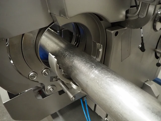 Poly-clip system gmbh - afbeelding 16 van  19