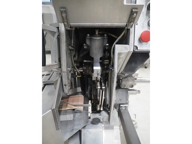 Poly-clip system gmbh - afbeelding 18 van  19