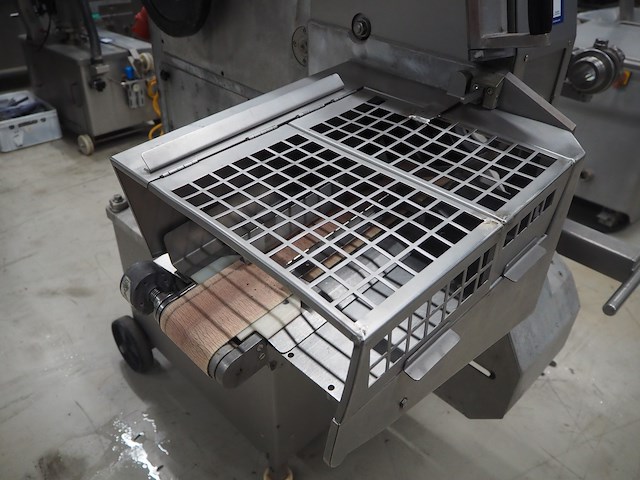 Poly-clip system gmbh - afbeelding 19 van  19