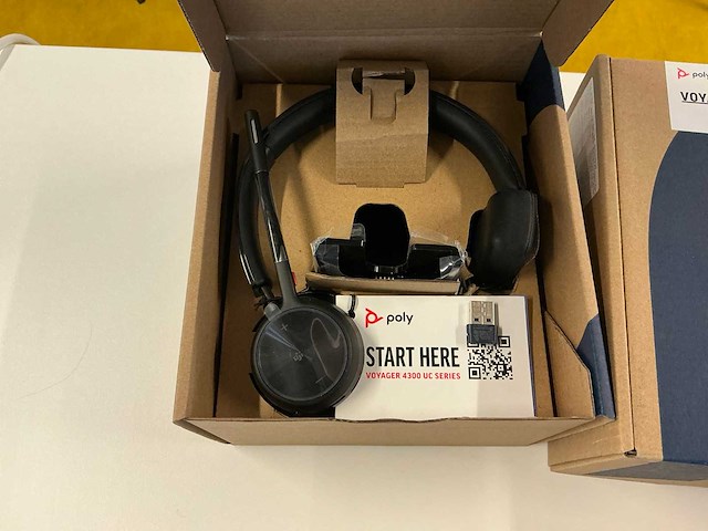 Poly voyager headset (9x) - afbeelding 10 van  10