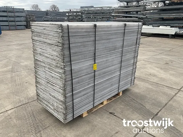 Polycarbonaat plaat - afbeelding 1 van  7