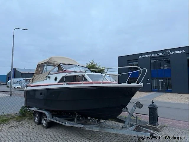 Polyester motorkruiser - afbeelding 9 van  12
