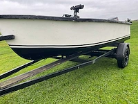 Polyester visboot 8 pk + trailer - afbeelding 5 van  20