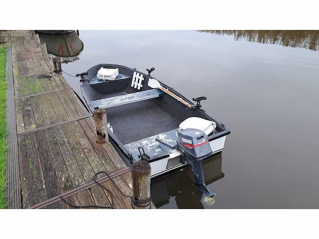 Polyester visboot 8 pk + trailer - afbeelding 13 van  20