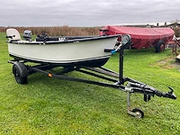 Polyester visboot 8 pk + trailer - afbeelding 15 van  20