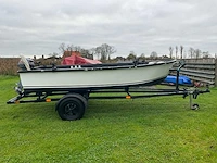 Polyester visboot 8 pk + trailer - afbeelding 17 van  20