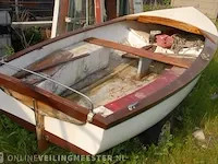 Polyester zeilboot, met trailer - afbeelding 6 van  7