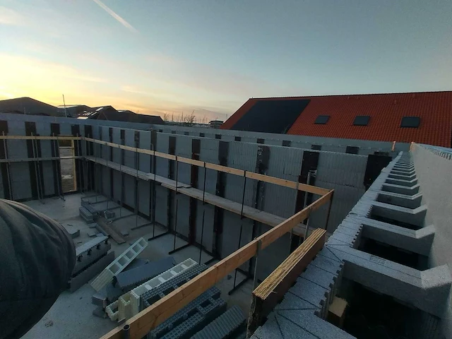 Polyform / eps - grote partij isolerende bekistings-bouwelement voor passief bouwen - afbeelding 19 van  20