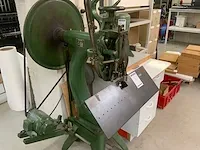 Polygraph - d 103 - draadhechtmachine - afbeelding 3 van  9