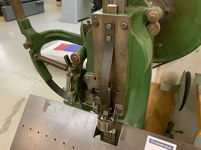 Polygraph - d 103 - draadhechtmachine - afbeelding 4 van  9